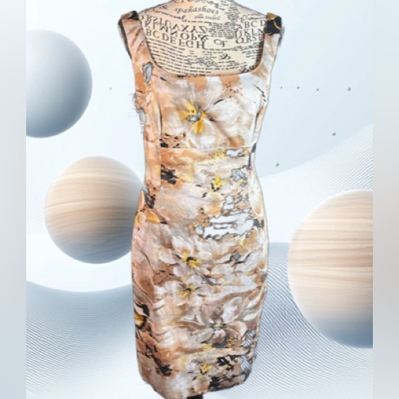 Zippered fit floral Muse Dress Size 8‎